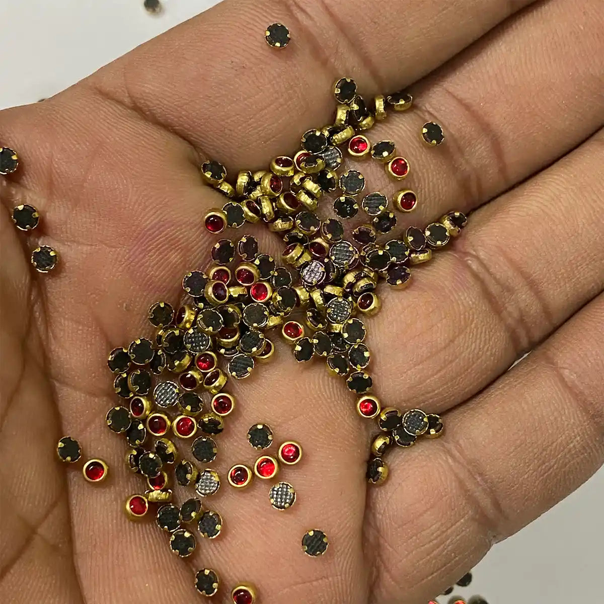 3MM Kundan Stones – Pack of 20 Grams