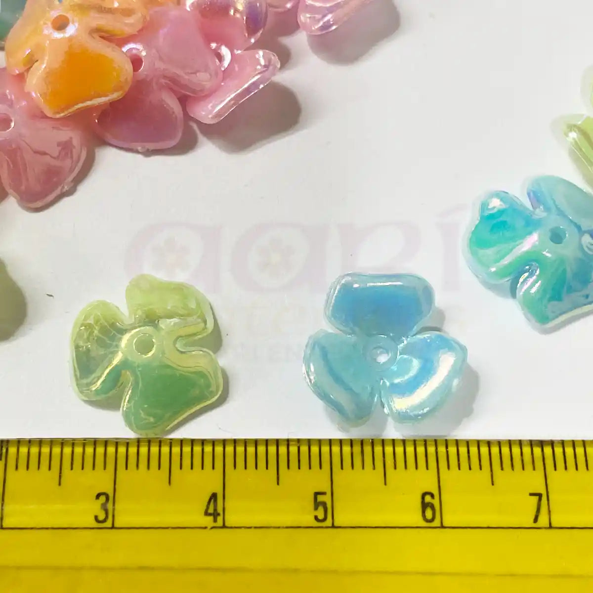 3 Petal Mixed Colour Flower 15mm for Brooch making - Pack of 10 grams
