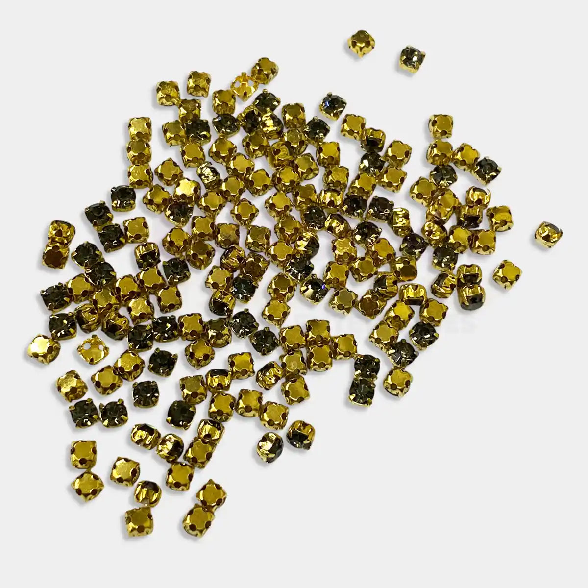 4mm Round Clip Stone with Gold Catcher (10grams)