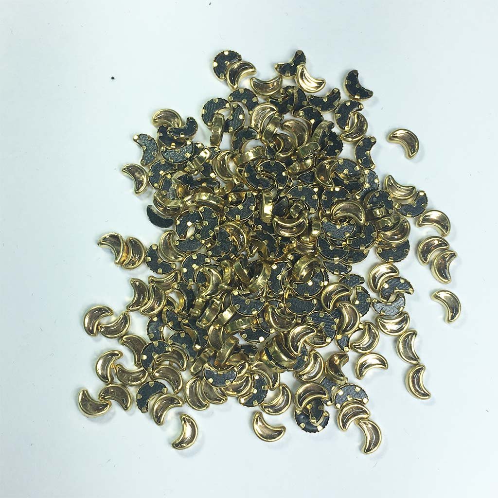 Crescent or Moon Shape Framed Kundan Stone Gold Color (20grams)
