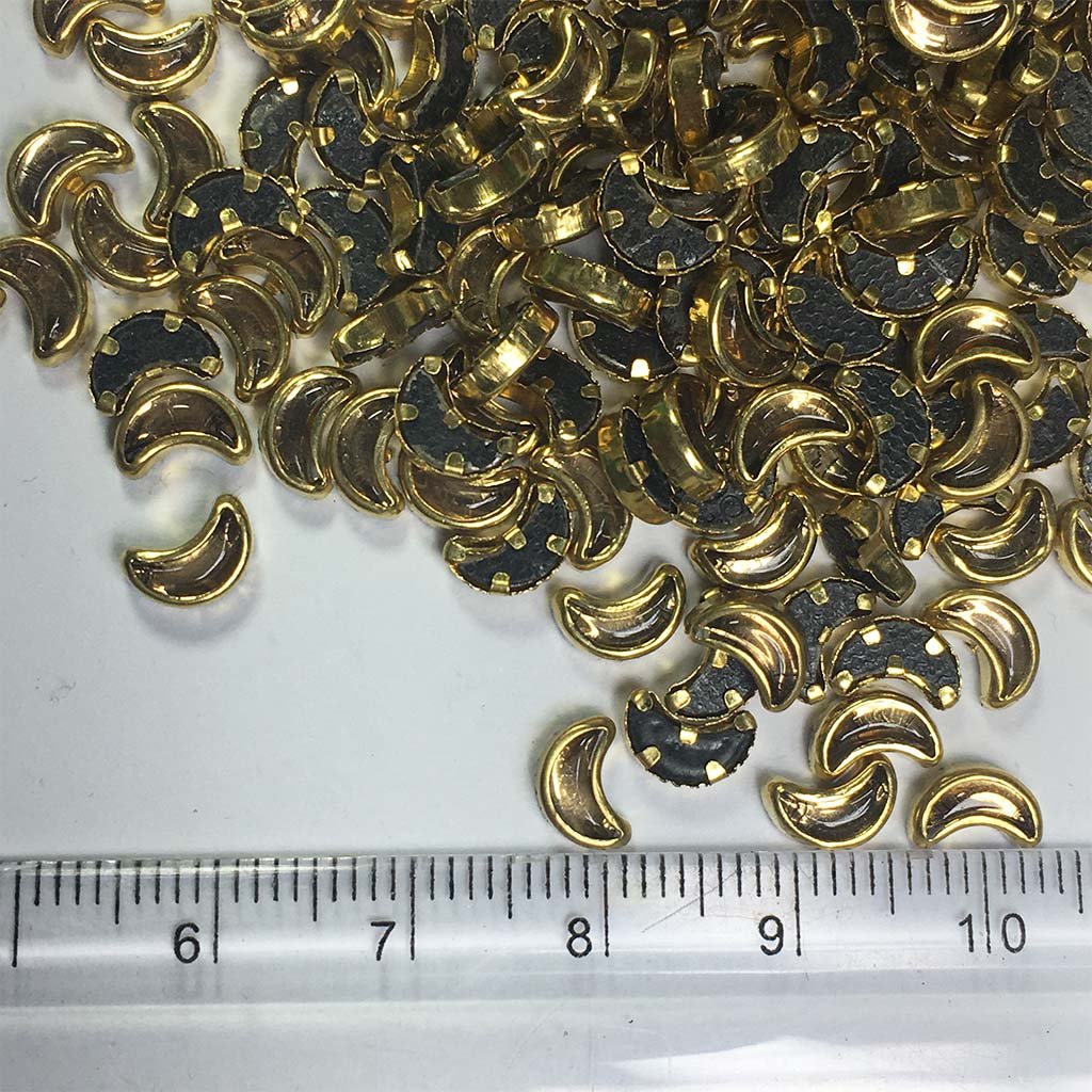 Crescent or Moon Shape Framed Kundan Stone Gold Color (20grams)