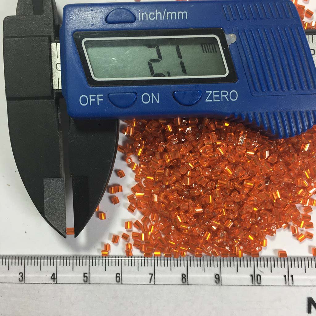 Cut Beads/Glass Seed Beads (11/0-2.0mm) Color Orange (25grams)