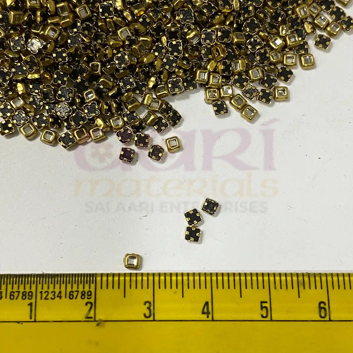 Framed Kundan Stones Square Shape 2MM – White (20grams)
