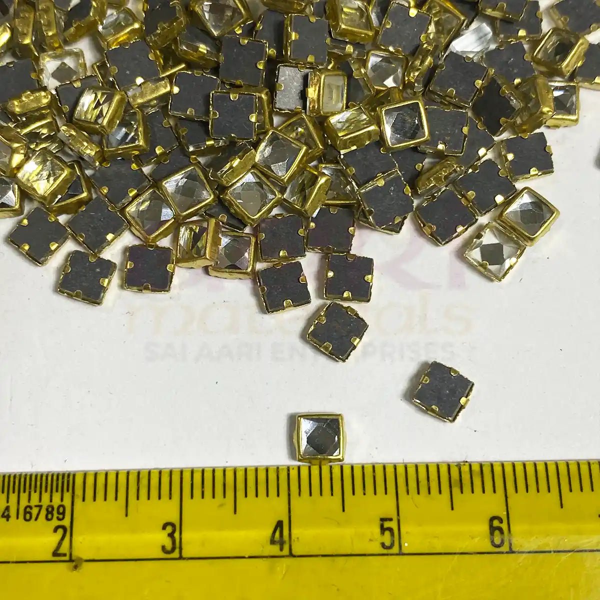 Framed Stone Square Shape 4MM(4x4) Color White (25grams)