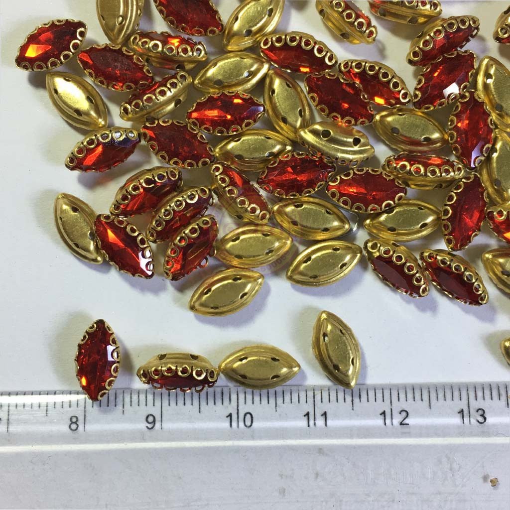 Glass Crystal Stone With Flower Catcher On Sew Red Color 10X6MM 5Pieces