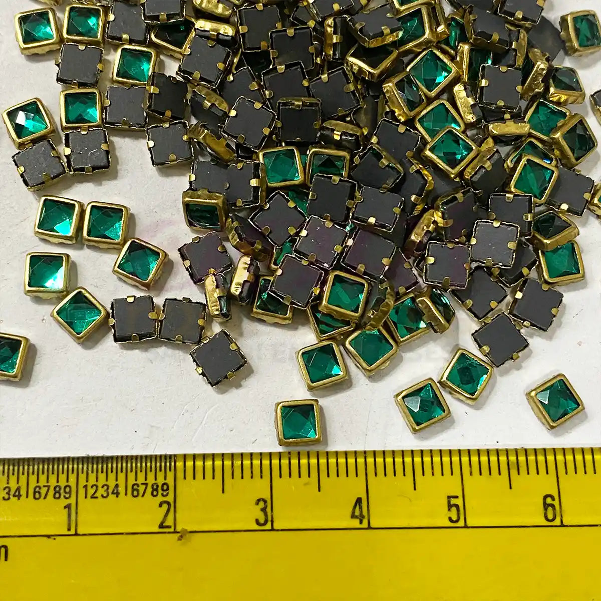 Glass Kundan Stone Framed Square Shape 4MM 20grams Color Peacock Green