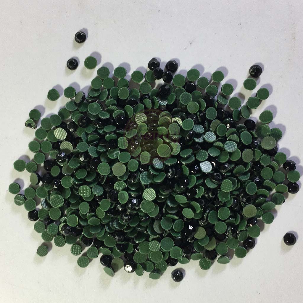Hotfix Kundan Stone Round Shape 3mm Color Black (10grams)