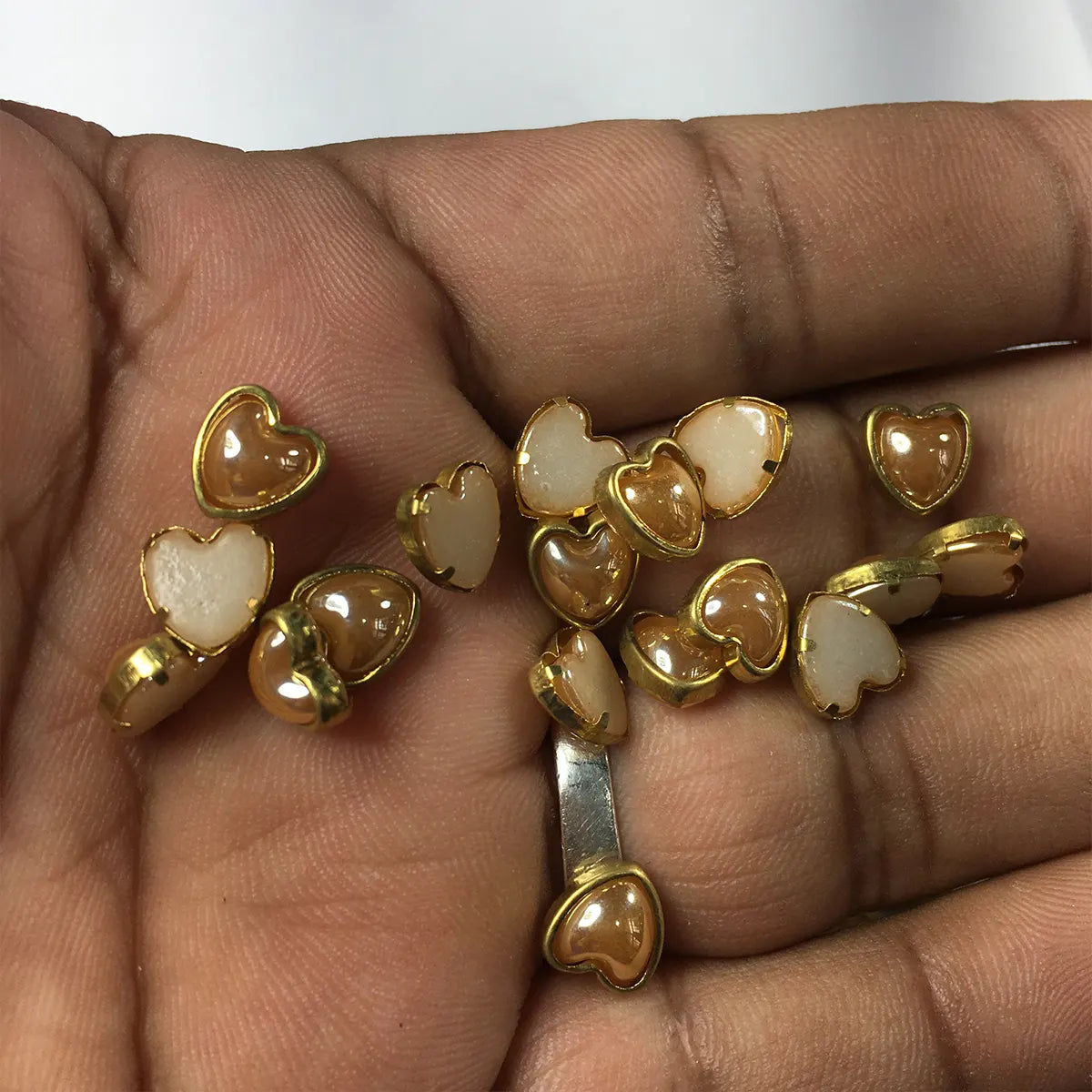 Ceramic Kundan Stone Heart Shape Golden Ceramic 8mm (25grams)