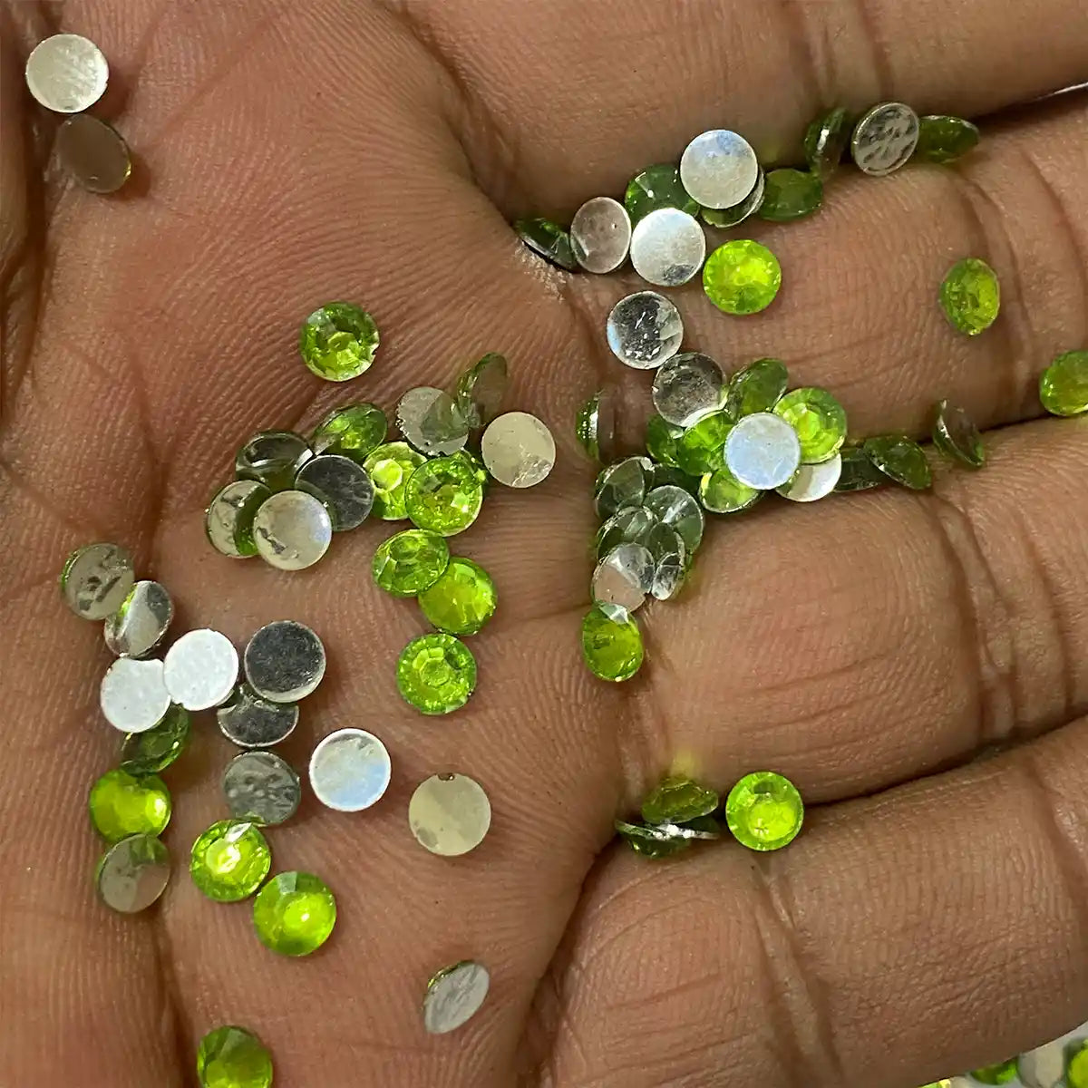Kundan Stone Round Shape 5mm Parrot Green Color (10grams)