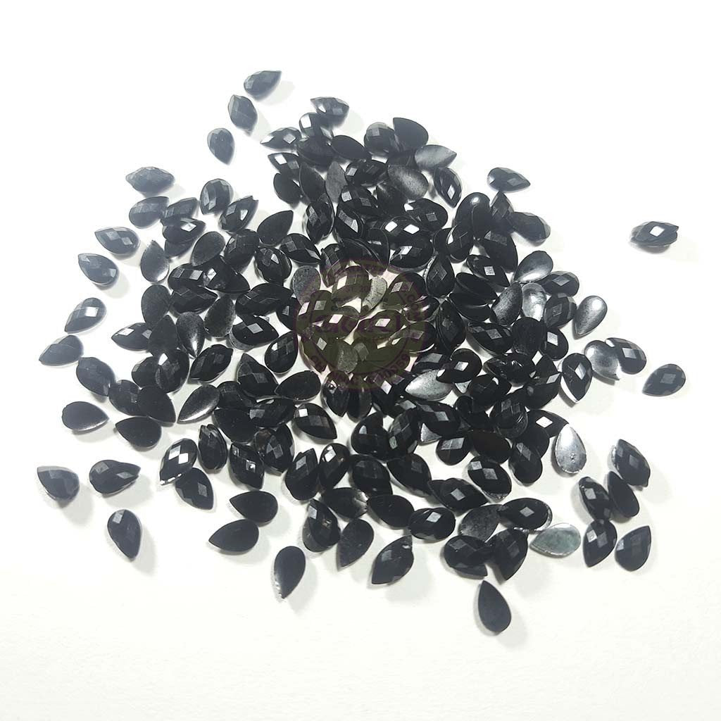 Kundan Stone Thilak  or Teardrop Shape 8X5mm Black Color (10grams)