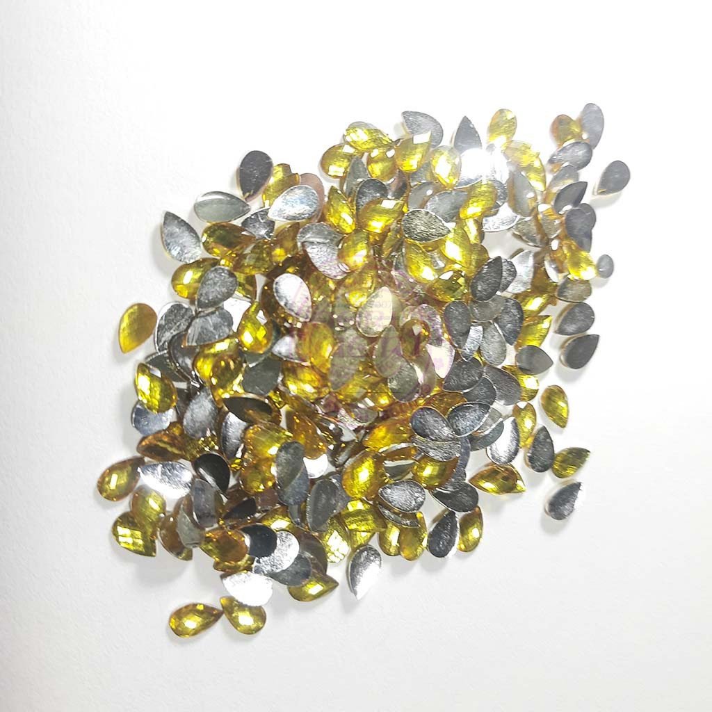 Kundan Stone Thilak  or Teardrop Shape 8X5mm Yellow Color (10grams)