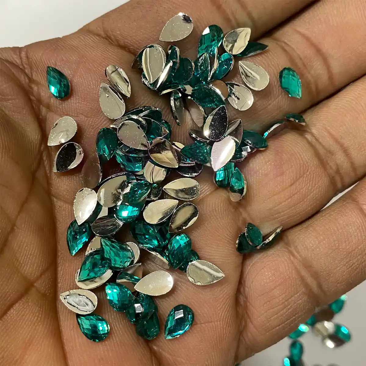 Kundan Stone Thilak or Teardrop Shape 8X5mm Peacock Green Color (10grams)