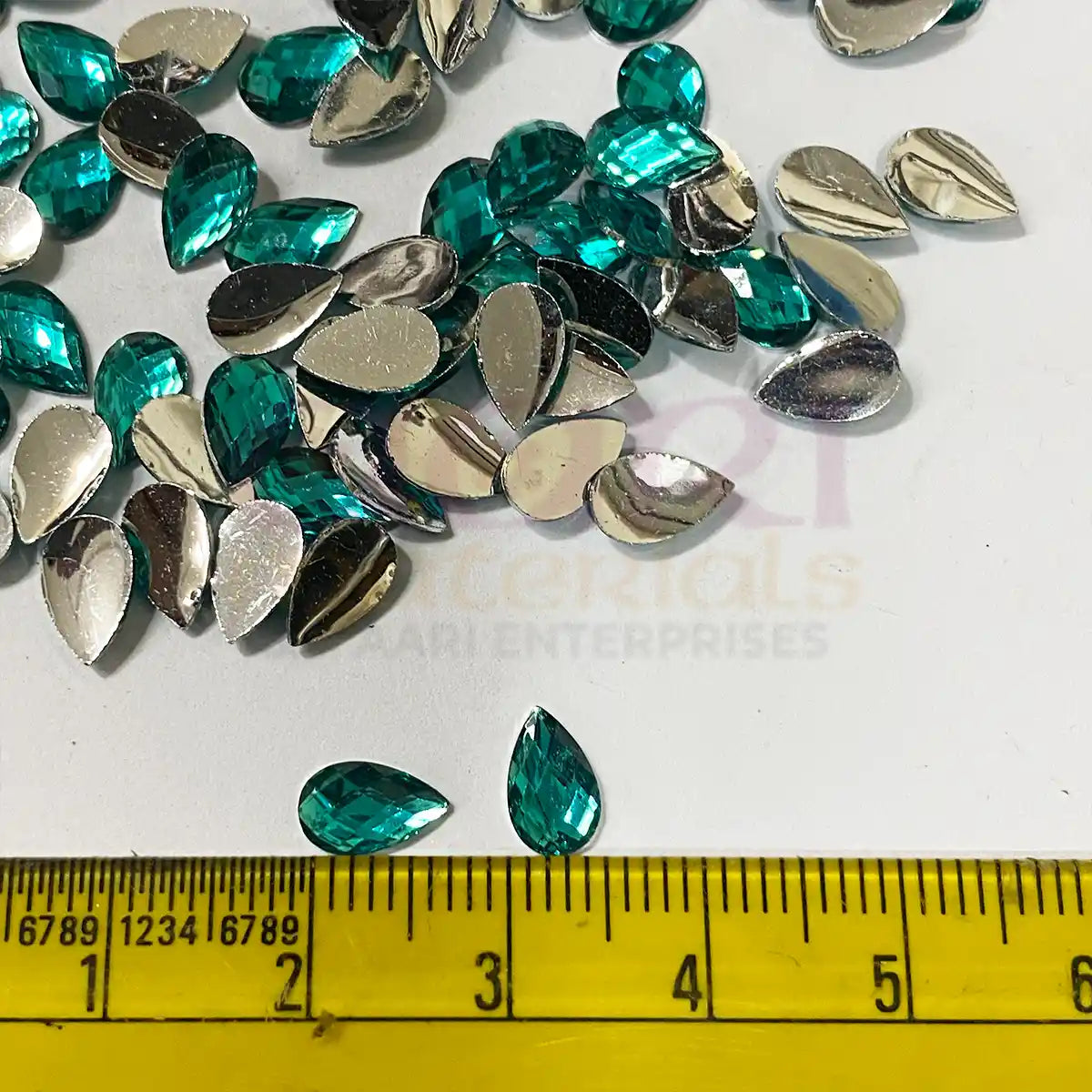 Kundan Stone Thilak or Teardrop Shape 8X5mm Peacock Green Color (10grams)