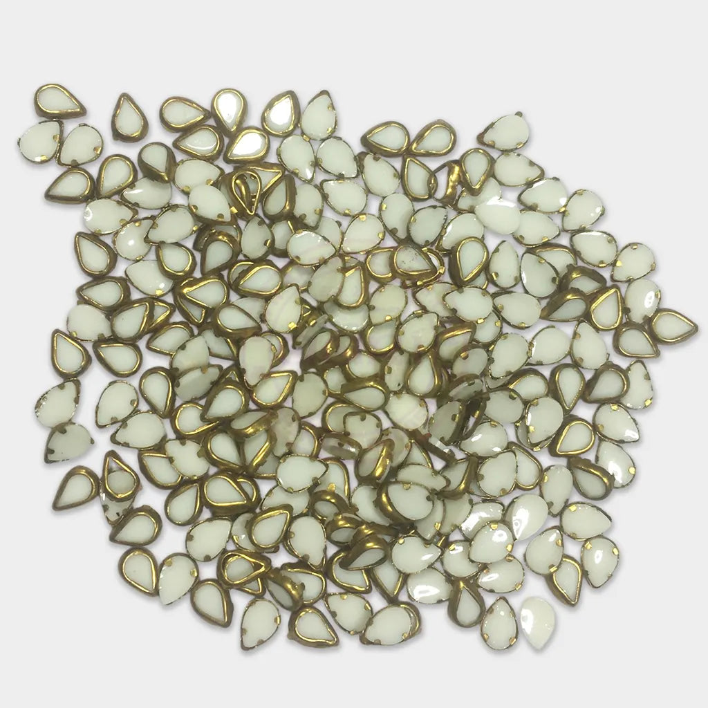 Matt Kundan (Framed) Stones Drop Shape 4mmx6mm White Color (10grams)