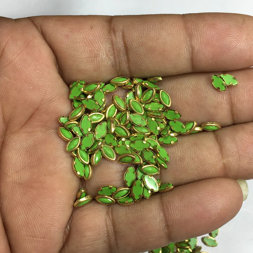 Matt Kundan (Framed) Stones Eye Shape 6mmx4mm Parrot Green Color (10grams)