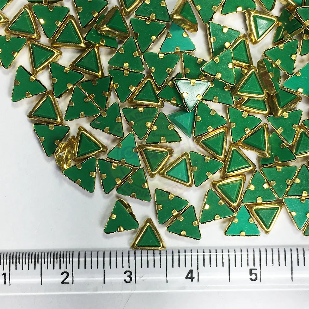 Matt Kundan (Framed) Stones Triangle Shape 4MM (Green) 10grams