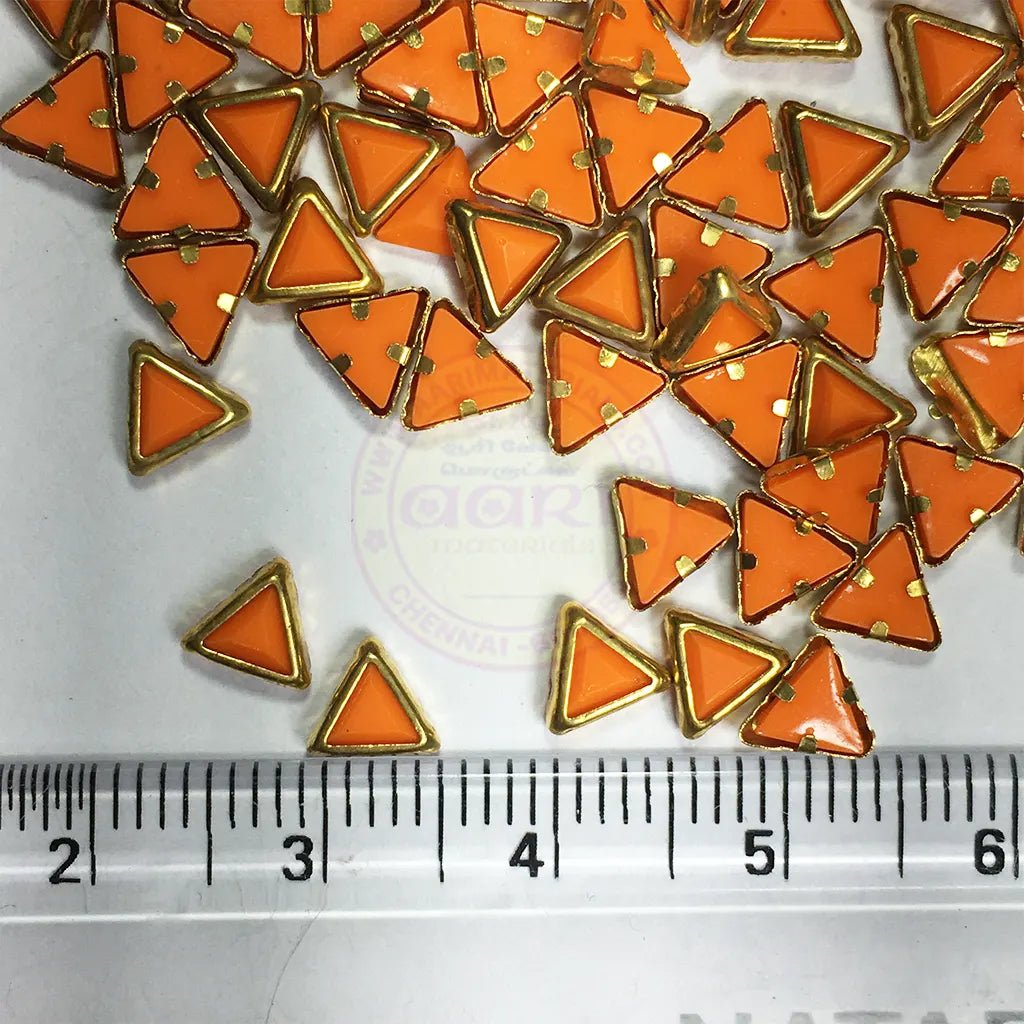 Matt Kundan (Framed) Stones Triangle Shape 4MM (Orange) 10grams
