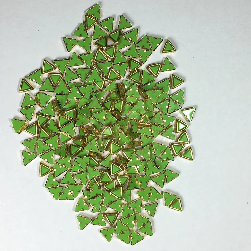Matt Kundan (Framed) Stones Triangle Shape 4MM (Parrot Green) 10grams