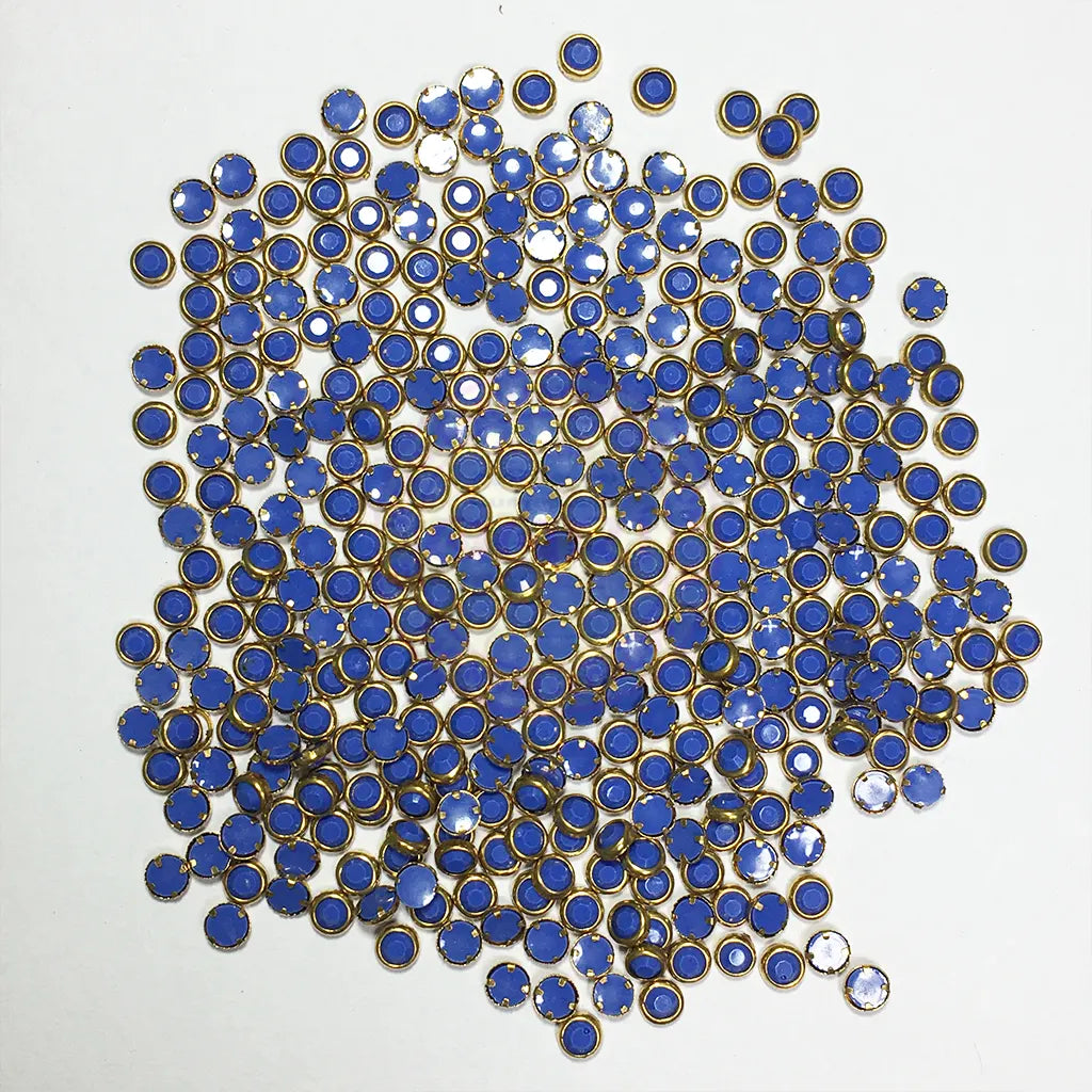 Matt Kundan(Framed) Stones Round Shape 4MM (Blue)10grams
