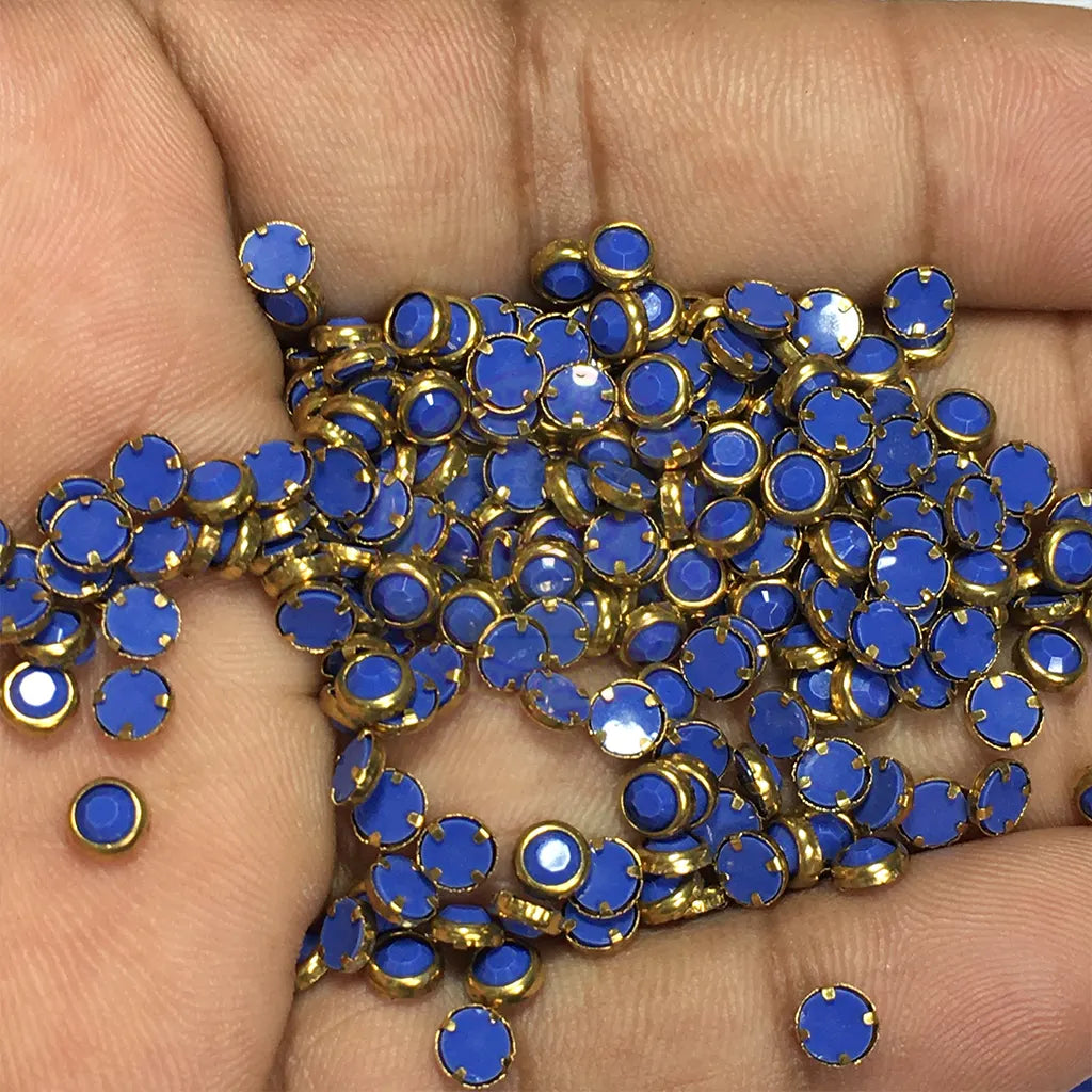 Matt Kundan(Framed) Stones Round Shape 4MM (Blue)10grams