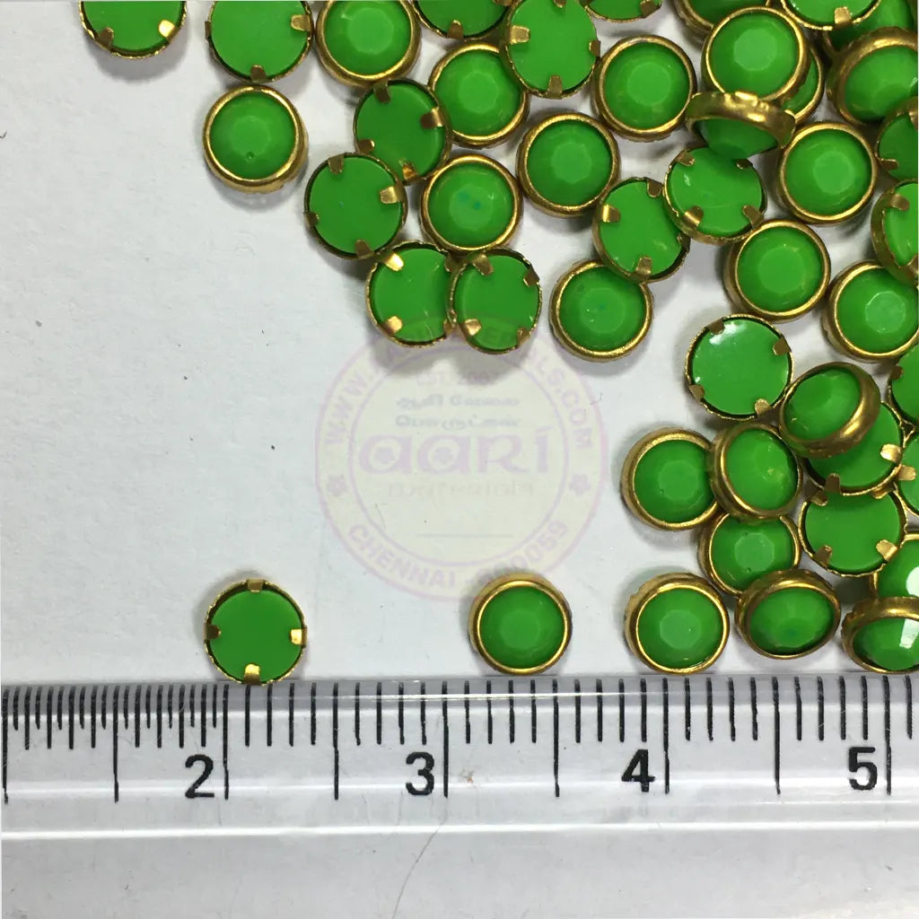 Matt Kundan(Framed) Stones Round Shape 4MM (Parrot Green) 10grams