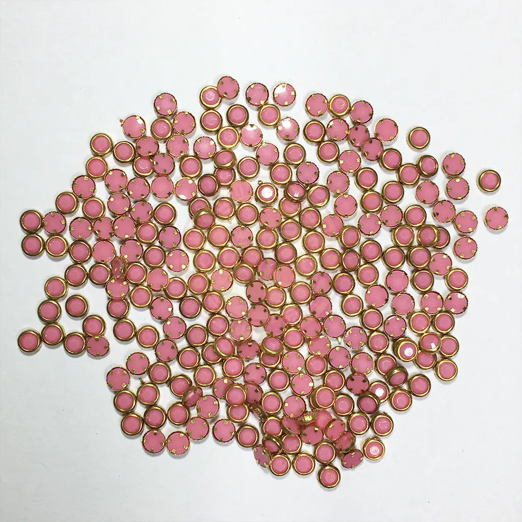 Matt Kundan(Framed) Stones Round Shape 4MM (Pink) 10grams
