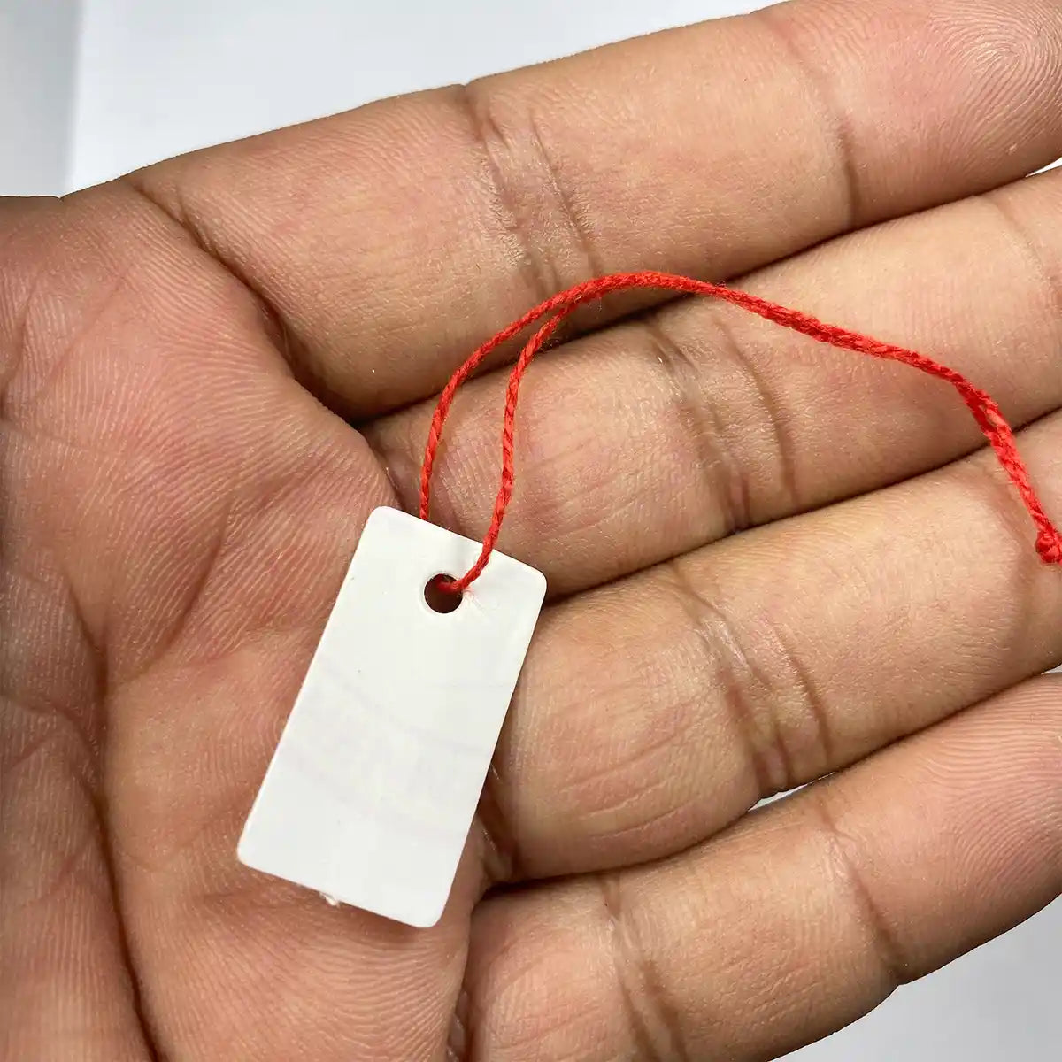 Price Tags with Hanging String – Pack of 25 Pieces (25 x 15 mm)