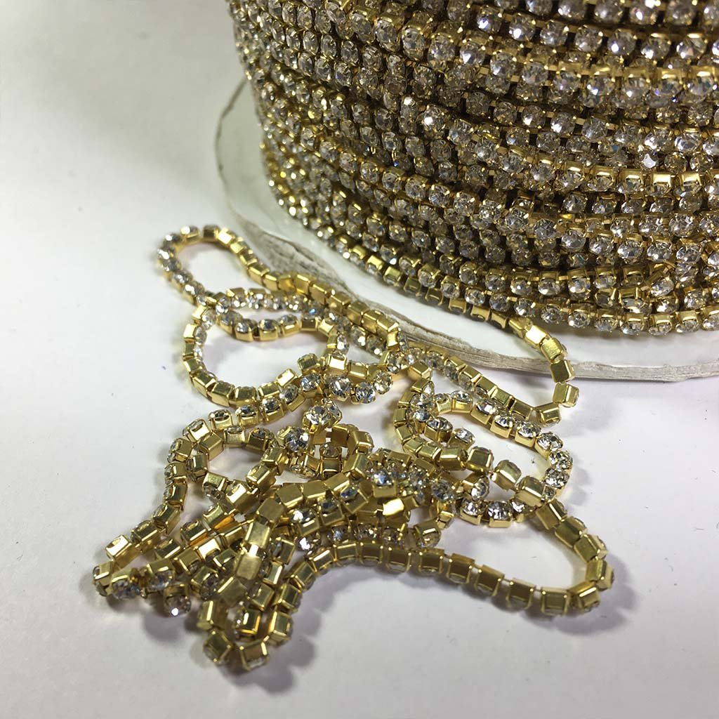 Stone Chain White Color Size No.18PP (1Meter)
