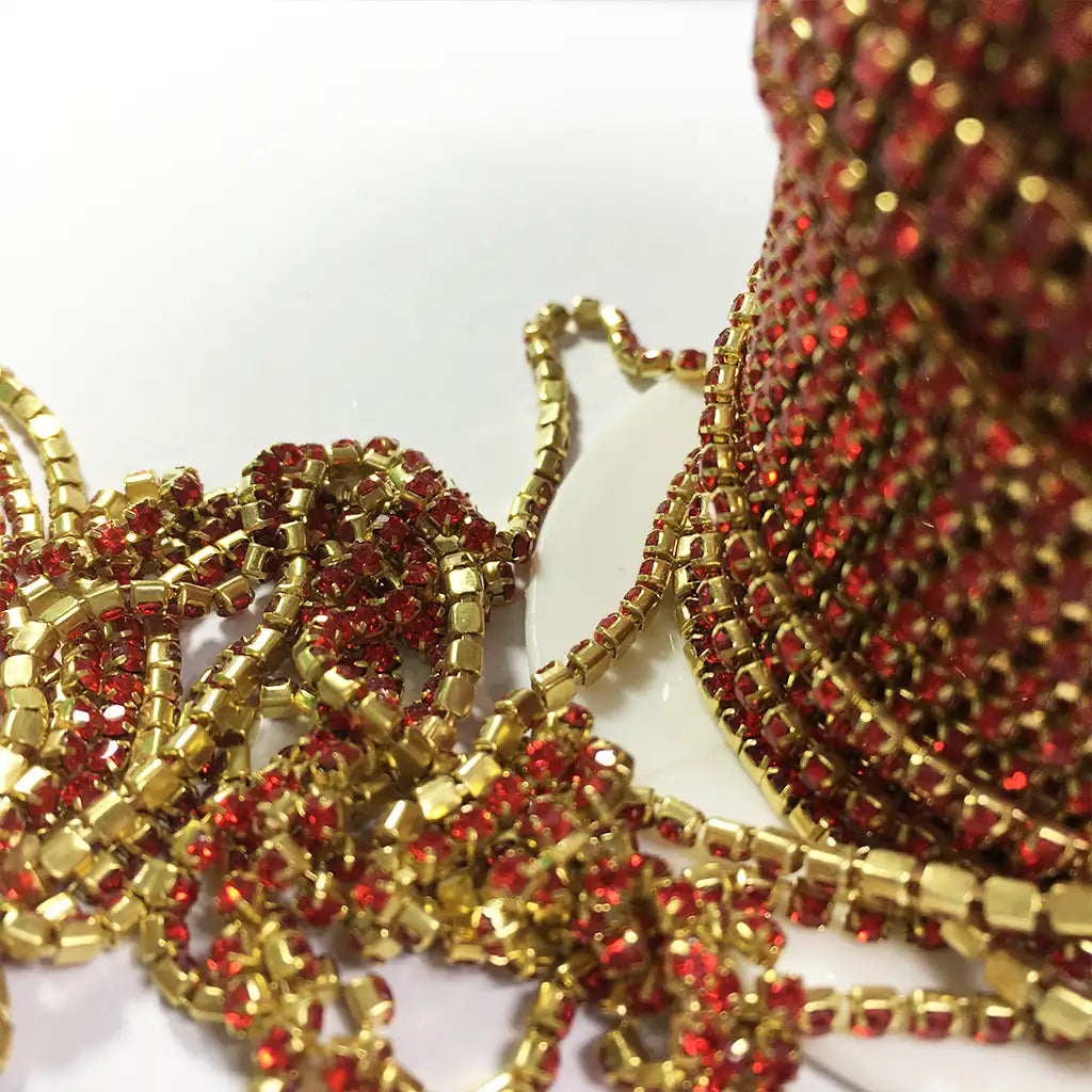 Stone Chain Small Size No.14PP Color Red (1Meter)
