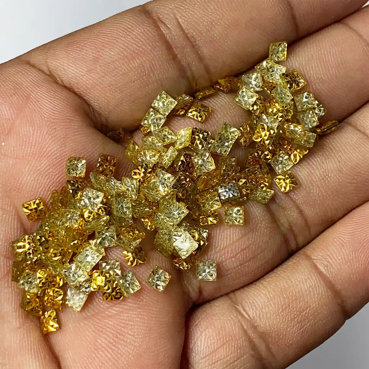 Stripes of floral design kundan stones 4x4mm Golden Color - Pack of 10 grams