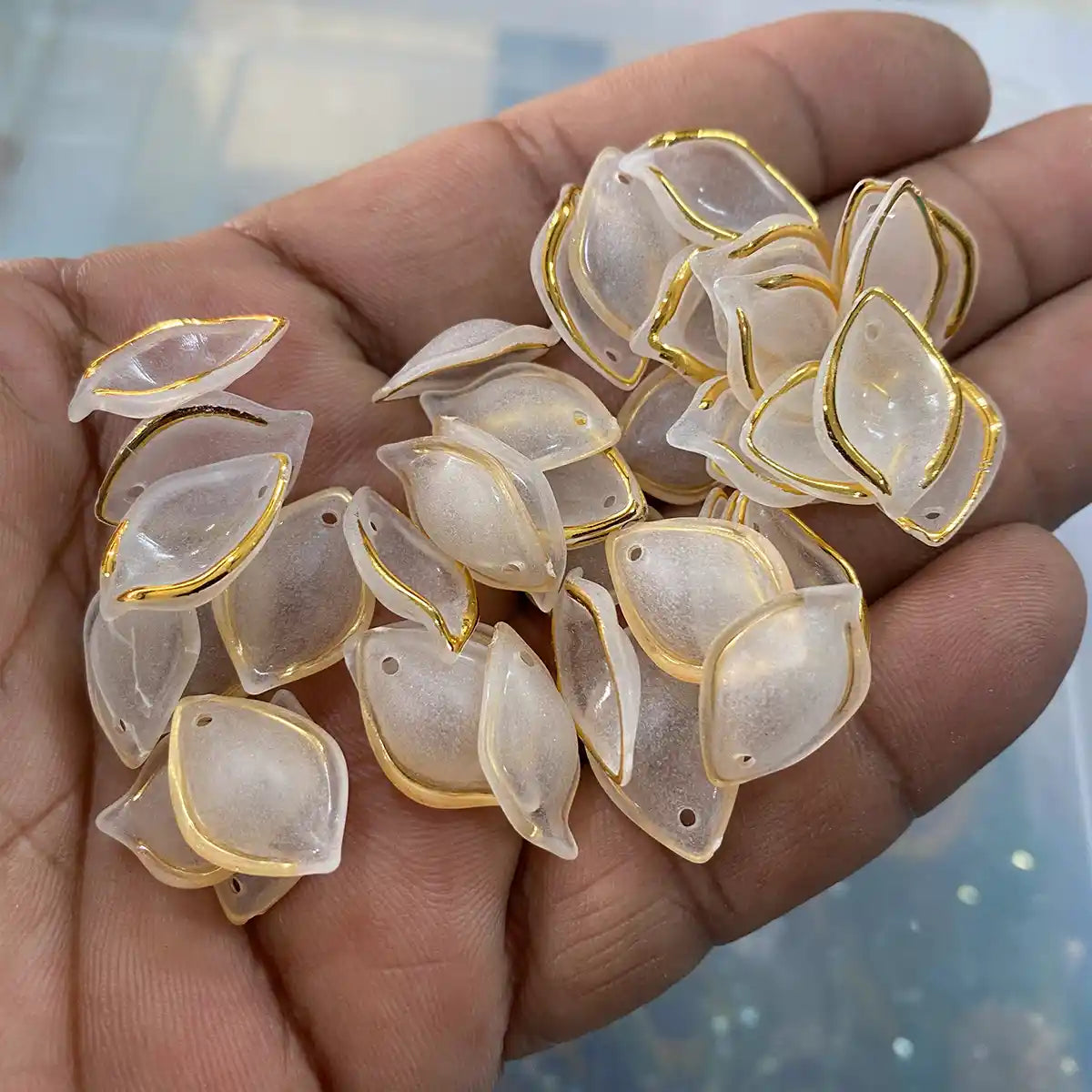 Transparent Petal with Gold Border Pack of 10 grams