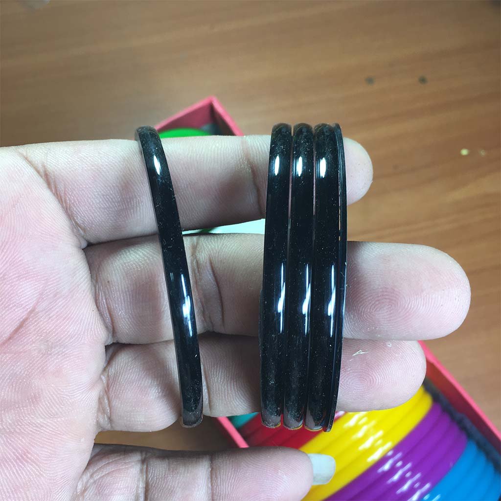 Plastic Bangles Curve Type Size 2-8 Set of 4, 2 and 1cut (1Box)