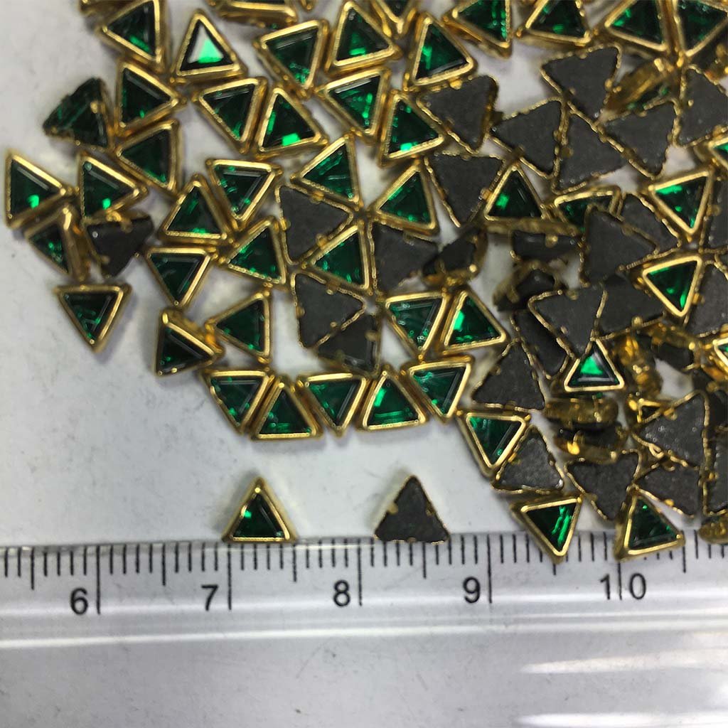 Framed Kundan Stone Flat Back Triangle Shape 4mm(4x4x4) (20 Grams)
