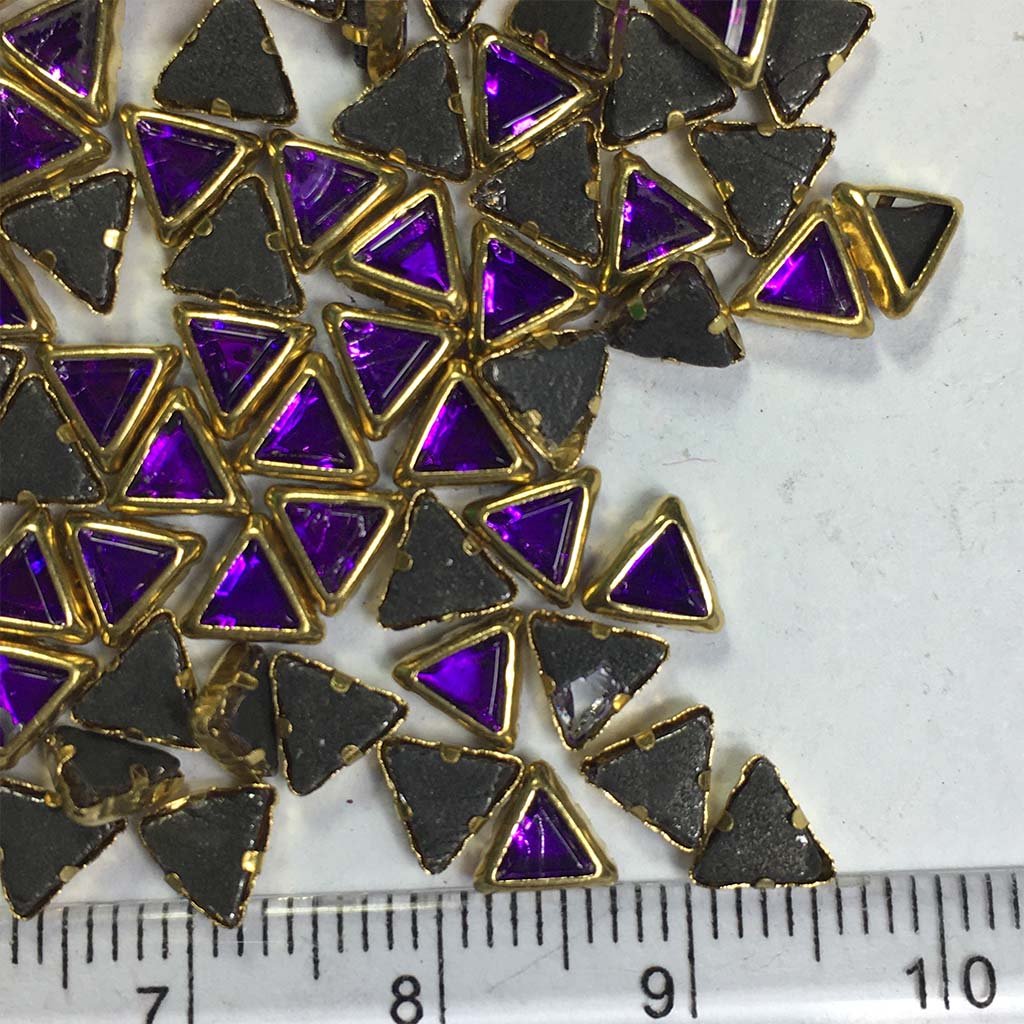 Framed Kundan Stone Flat Back Triangle Shape 4mm(4x4x4) (20 Grams)