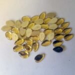 Kundan Stone Drop/Thilak Shape Smooth (10mm X 6mm) Color Gold