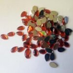 Kundan Stone Drop/Thilak Shape Smooth (10mm X 6mm) Color Red