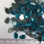 Kundan Stone Thilak/Teardrop Shape with Hole 12X7mm Peacock Green Color (10grams) - Image 2