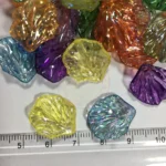 Mixed Color Transparent  Petal or Shell Beads Brooches Material Accessories (10 Grams) - Image 3