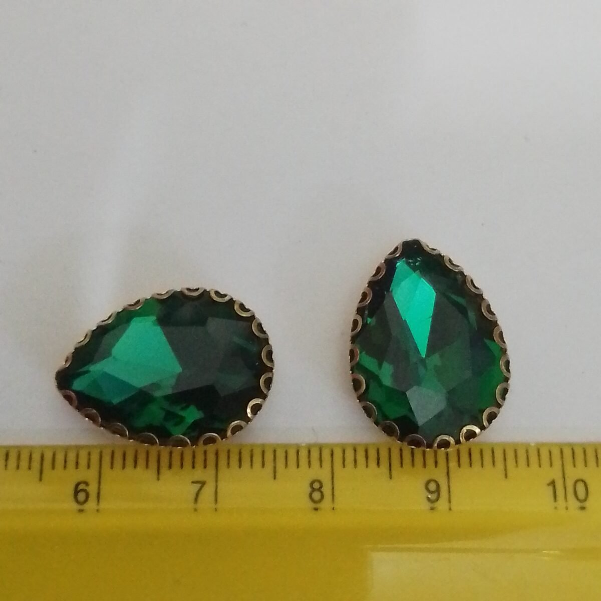 Clip Stone Green Color 18x14mm Drop Shape (1pc) - Image 2